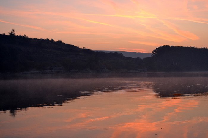 Dimineti de Octombrie pe Dunarea Ostrovului